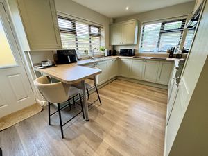 Breakfast Kitchen- click for photo gallery